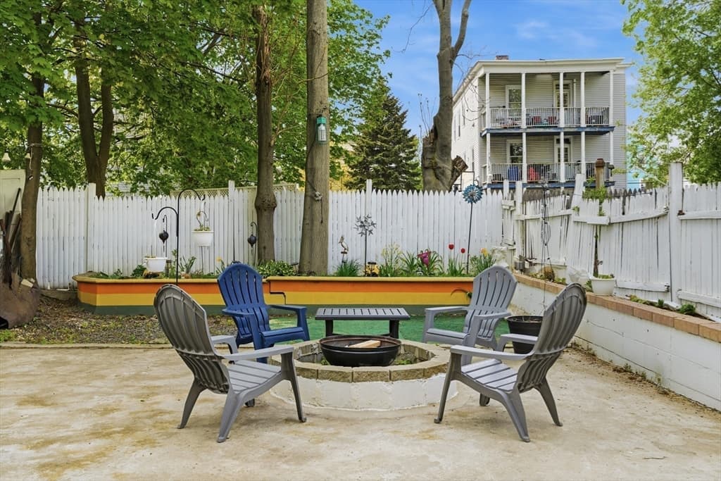 111 Adams St, Lynn MA 01902 photo 6
