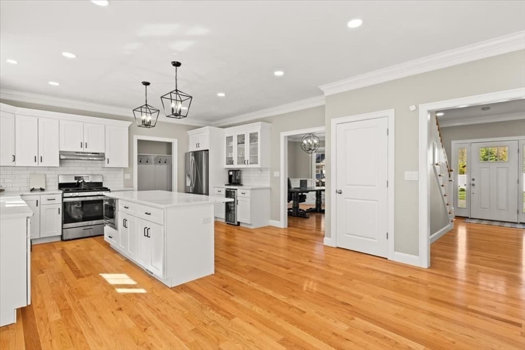 5 Baron Drive, Easton MA 02356 photo 7