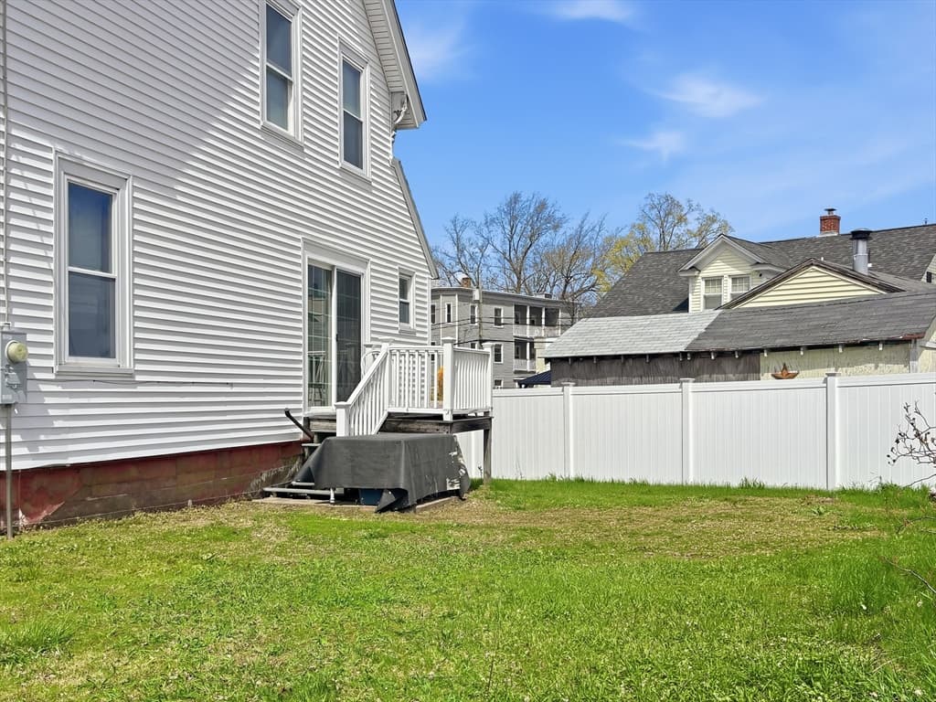 808 Grove St, Manchester NH 03103 photo 17