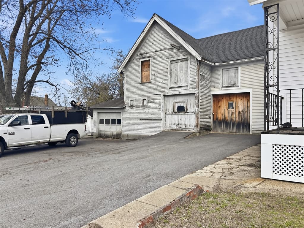 808 Grove St, Manchester NH 03103 photo 20