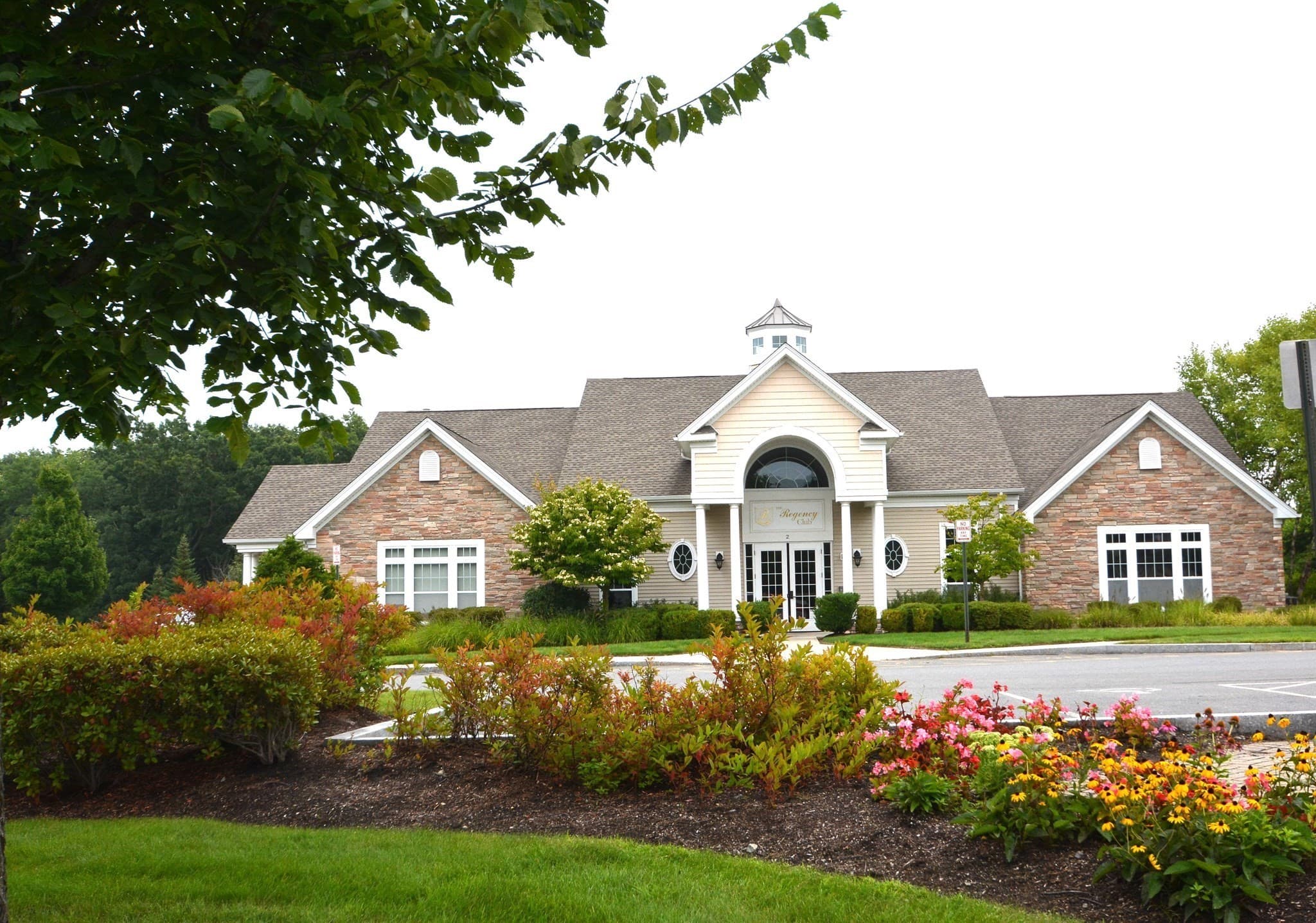 Condominium at 67 Sherwood Drive # 67, Methuen MA 01844, Methuen, photo 34 of 42