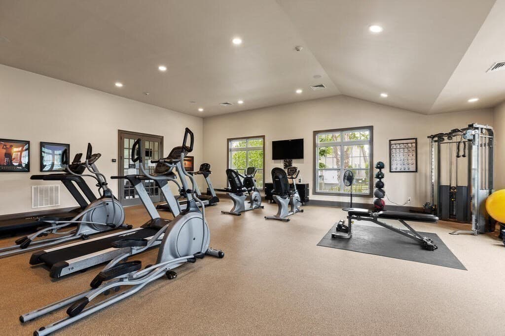 Condominium at 67 Sherwood Drive # 67, Methuen MA 01844, Methuen, photo 38 of 42