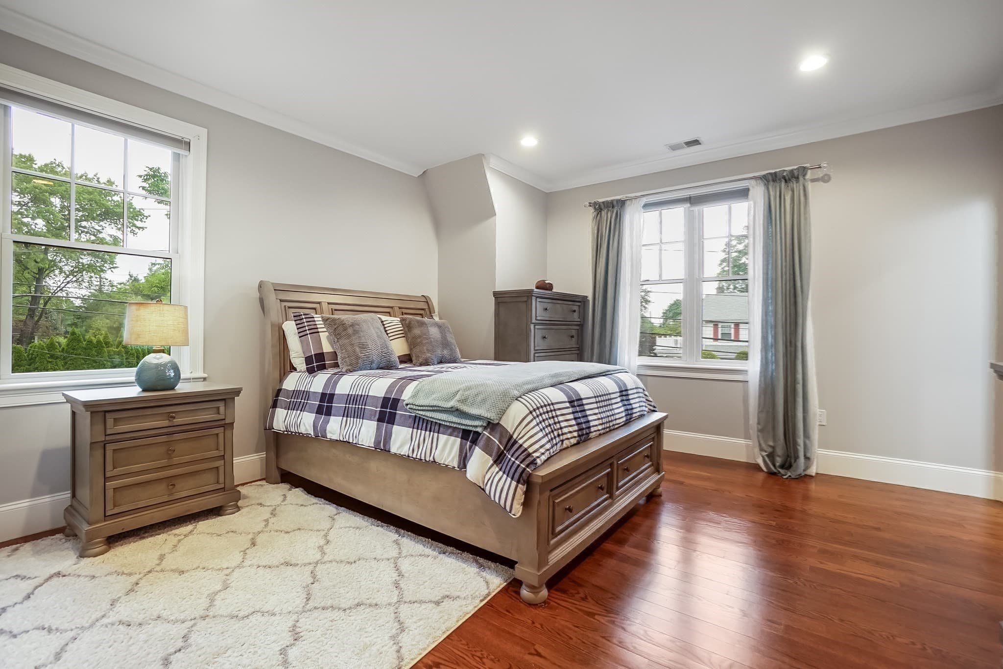 Single Family Residence at 57 Walnut St, Newton MA 02460, photo 28 of 39
