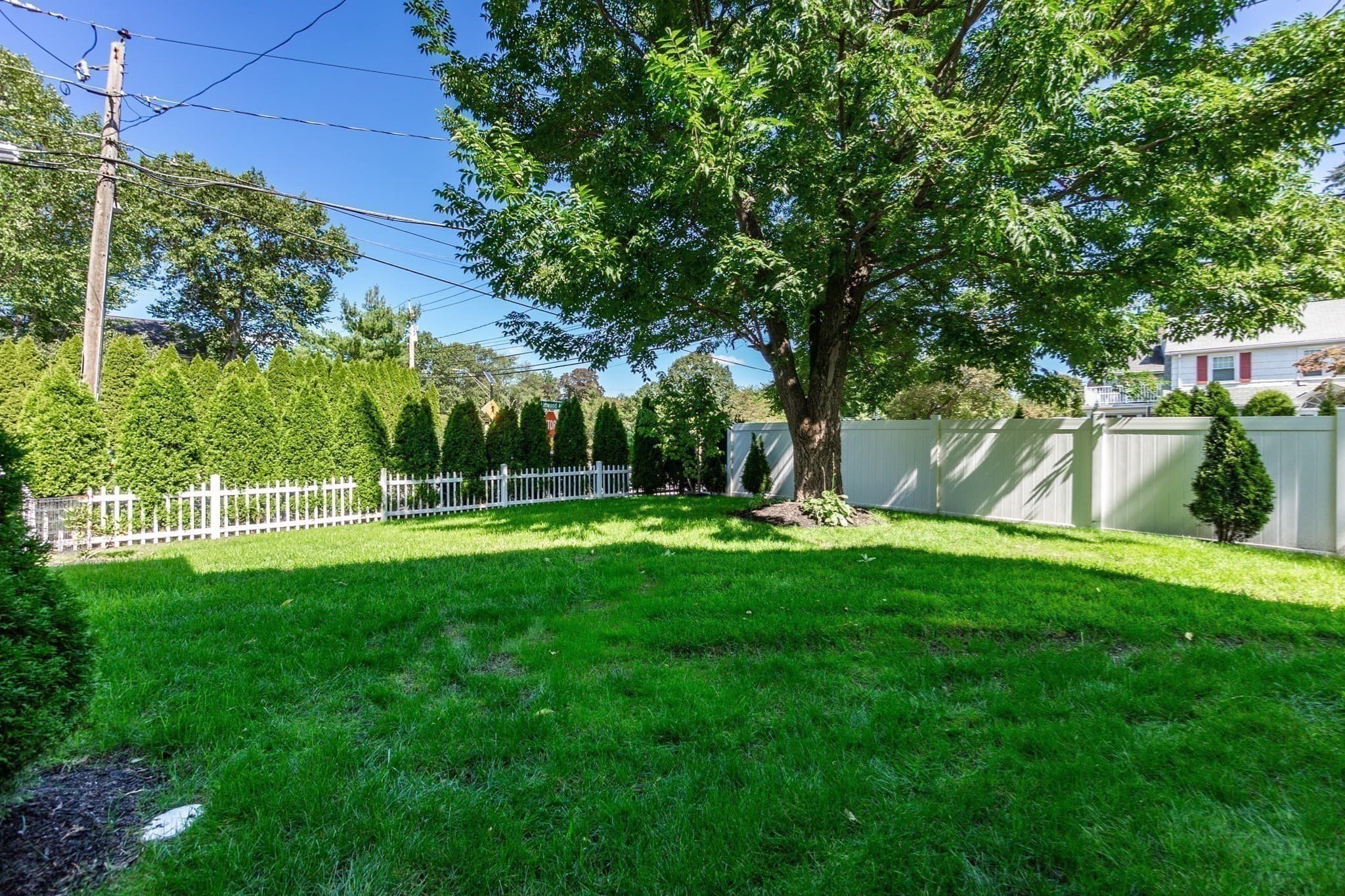 Single Family Residence at 57 Walnut St, Newton MA 02460, photo 10 of 39