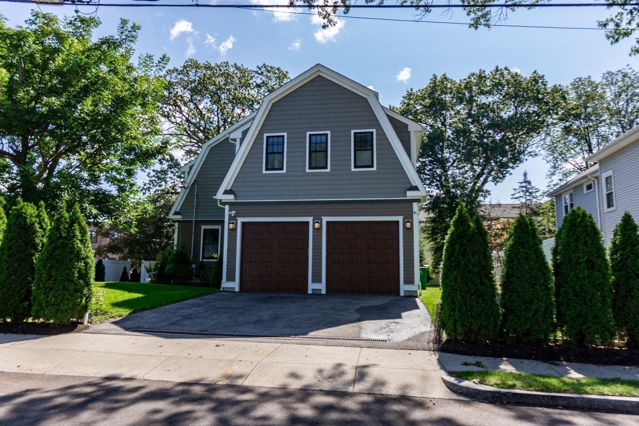 Single Family Residence at 57 Walnut St, Newton MA 02460, photo 8 of 39