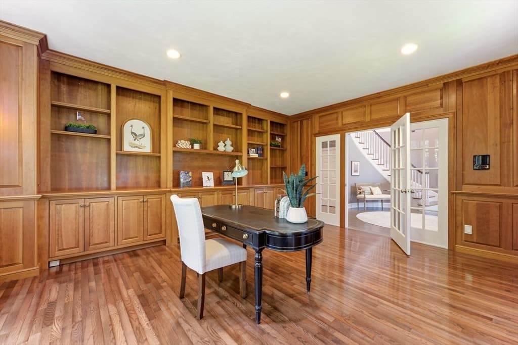 Single Family Residence at 64 Cudworth Ln, Sudbury MA 01776, photo 6 of 40
