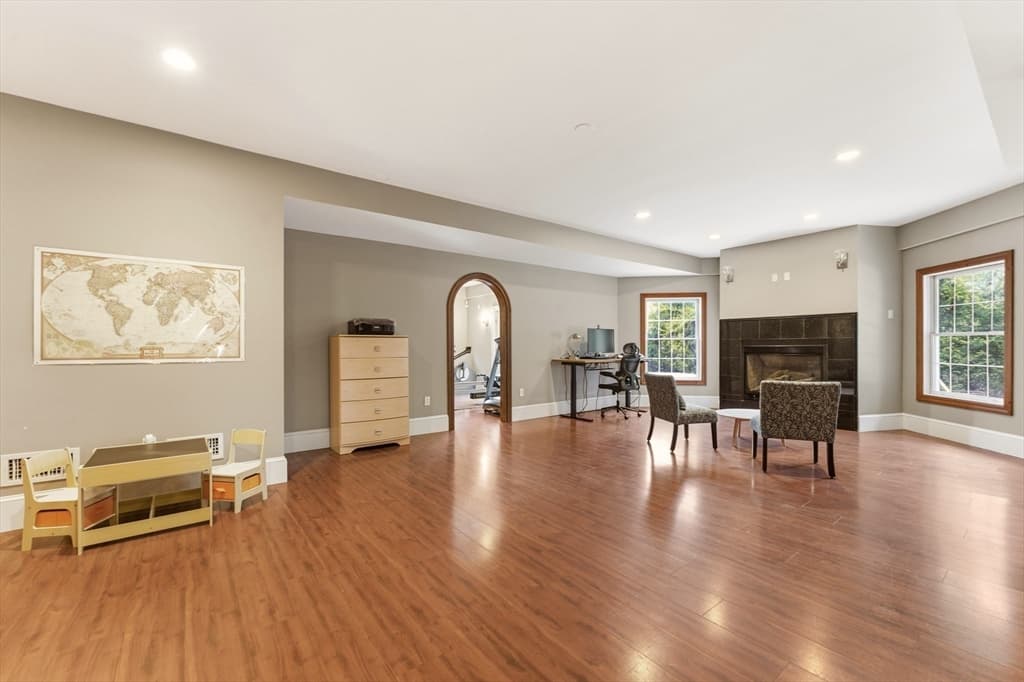 Single Family Residence at 64 Cudworth Ln, Sudbury MA 01776, photo 32 of 40