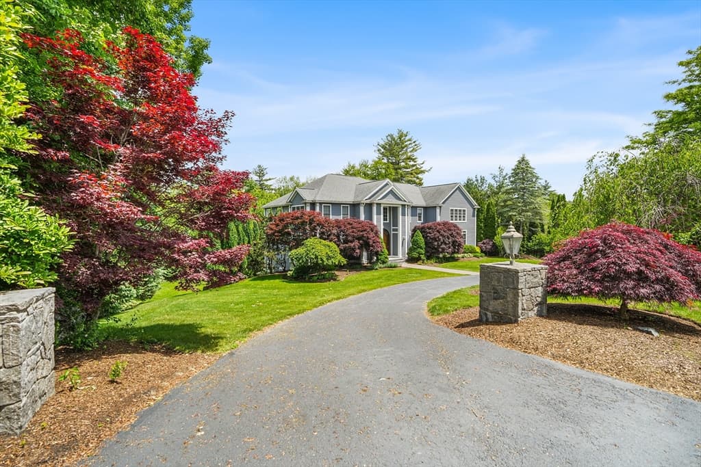 64 Cudworth Ln, Sudbury MA 01776