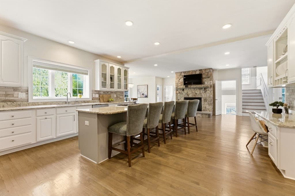 Single Family Residence at 64 Cudworth Ln, Sudbury MA 01776, photo 10 of 40