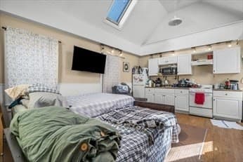3 Family at 148 N Franklin, Holbrook MA 02343, photo 6 of 34
