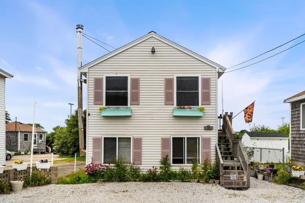 34 Cable Ave, Salisbury MA 01952 photo 2