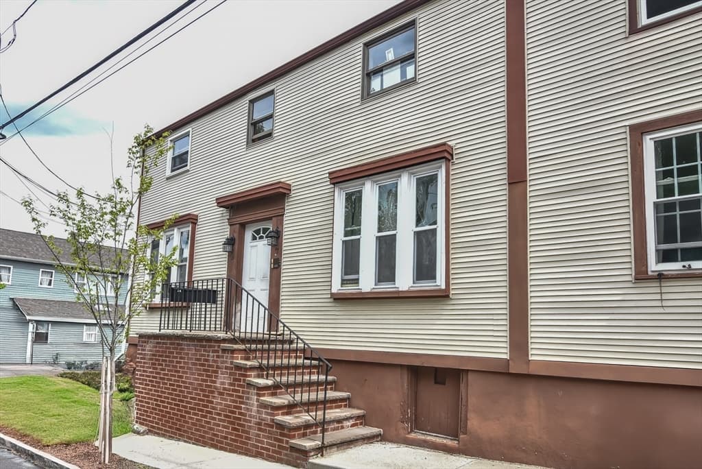 Condominium at 5 Boardman # 5, Newburyport MA 01950, Newburyport, photo 2 of 28