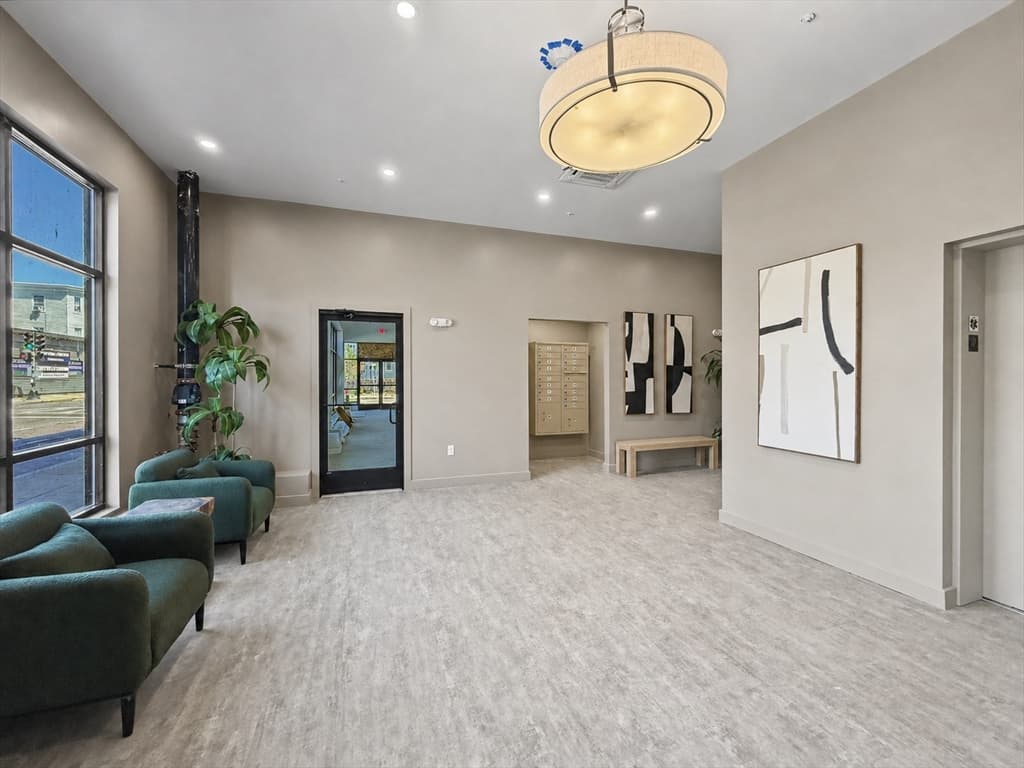 3992 Washington St # 303, Boston MA 02131 photo 17