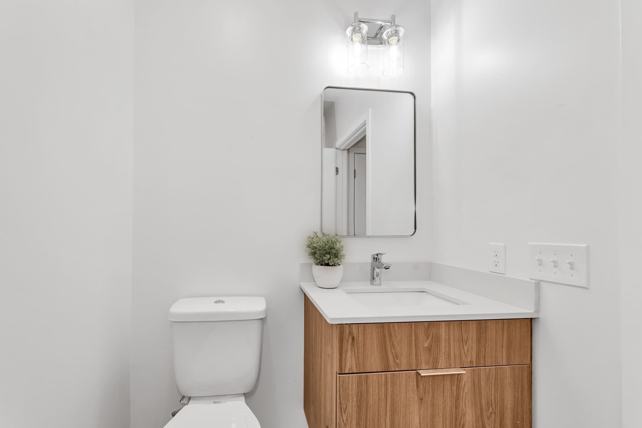 Condominium at 3992 Washington St # 204, Boston MA 02131, Boston, photo 14 of 28