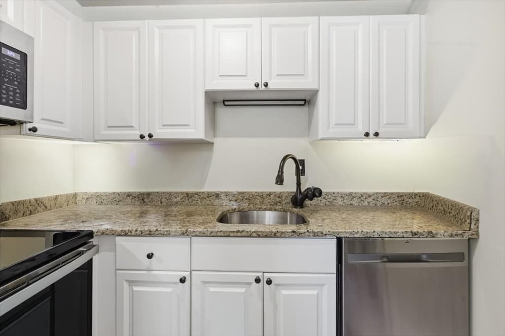 65 Glen Rd # H1, Brookline MA 02445 photo 14