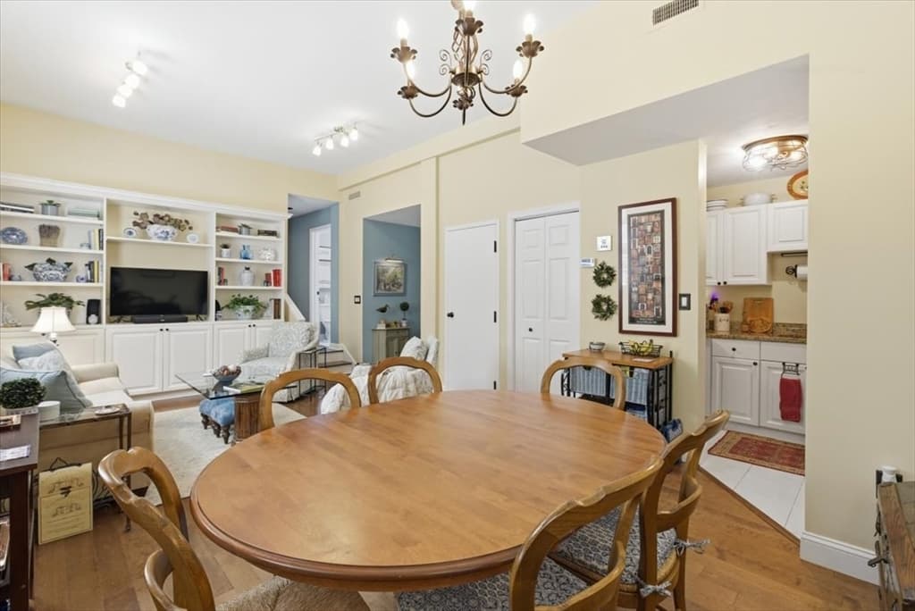 65 Glen Rd # H1, Brookline MA 02445 photo 11