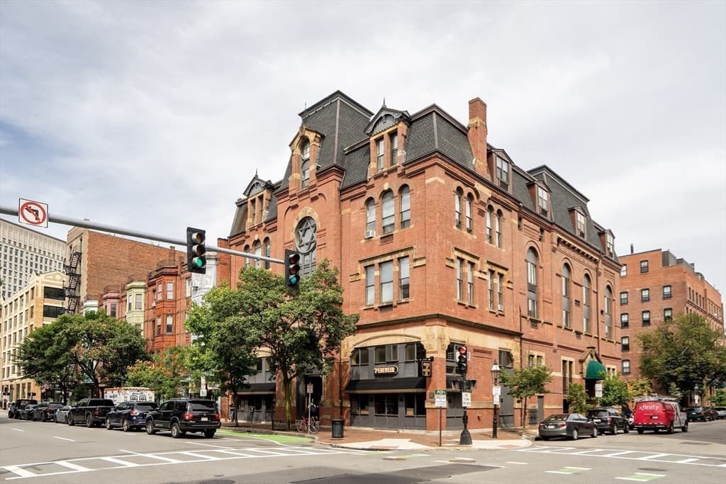 Condominium at 9 Appleton Street # 205, Boston MA 02116, photo 19 of 20