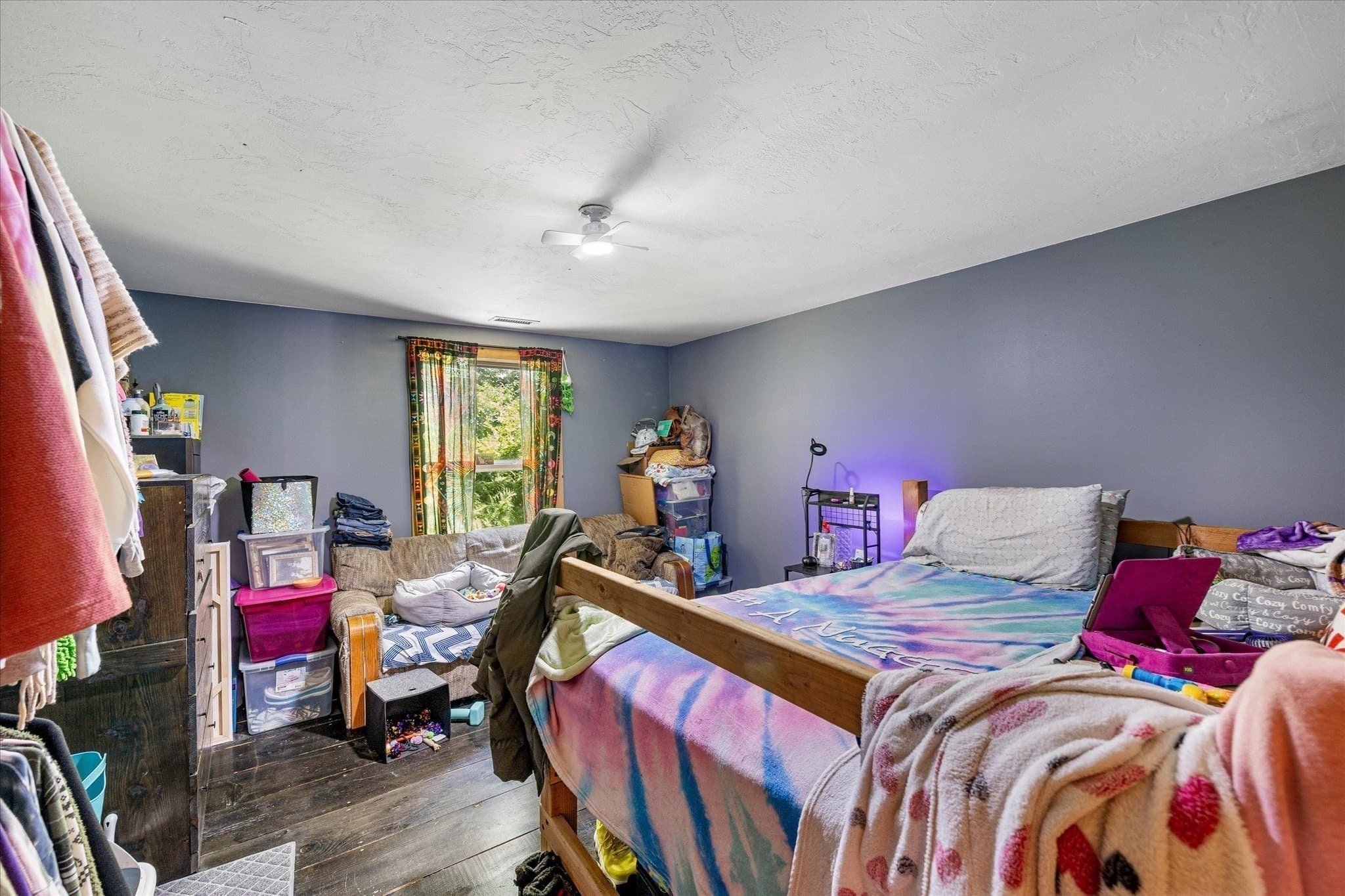 Single Family Residence at 8 Oakwood Rd, Brimfield MA 01010, Brimfield, photo 13 of 35