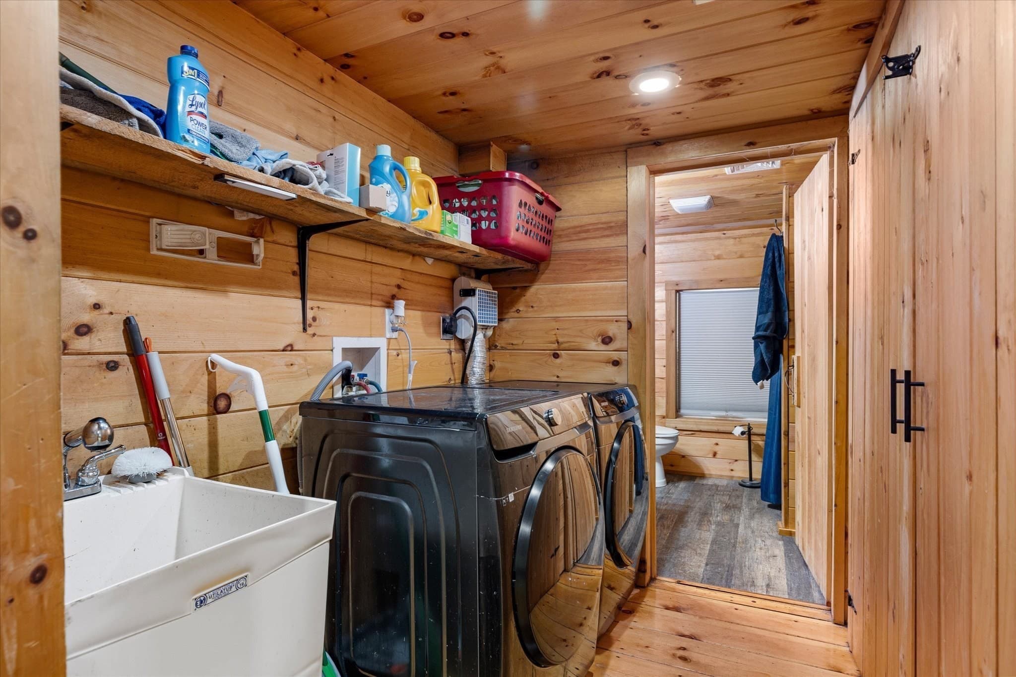 Single Family Residence at 8 Oakwood Rd, Brimfield MA 01010, Brimfield, photo 16 of 35