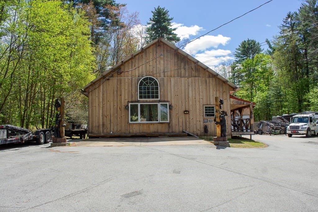 Single Family Residence at 8 Oakwood Rd, Brimfield MA 01010, Brimfield, photo 30 of 35