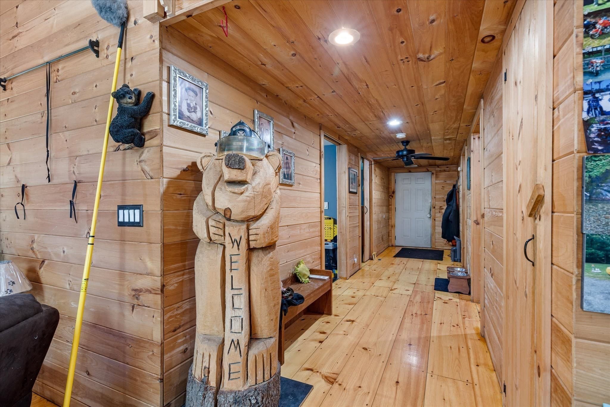 Single Family Residence at 8 Oakwood Rd, Brimfield MA 01010, Brimfield, photo 11 of 35