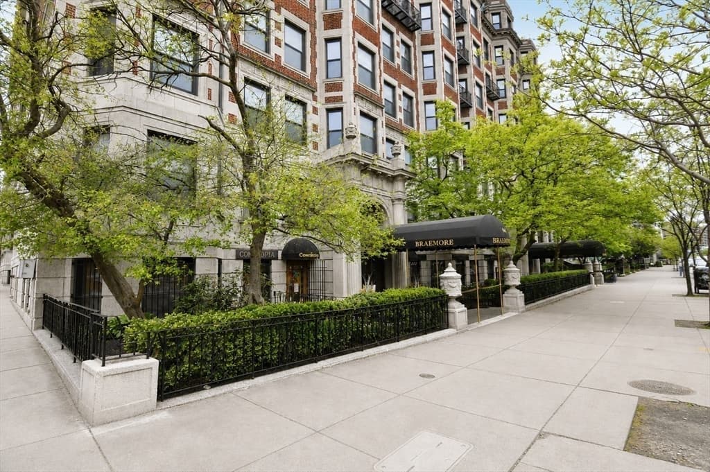 Condominium at 464 Commonwealth Avenue # 33, Boston MA 02215, photo 17 of 18