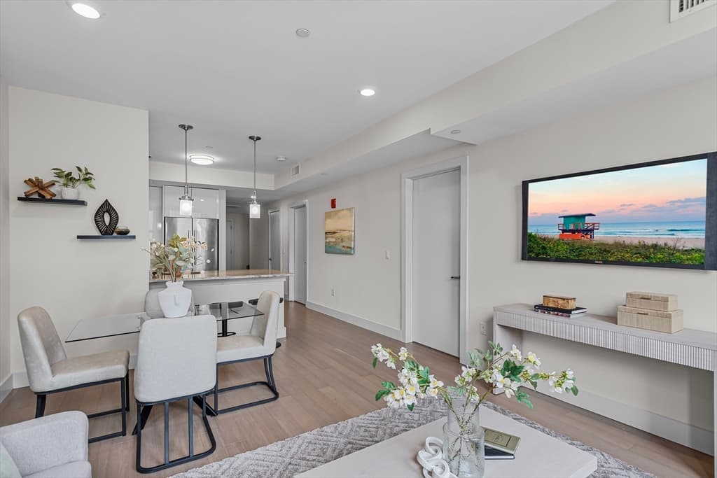 Condominium at 121 Portland St # 601, Boston MA 02114, photo 7 of 24