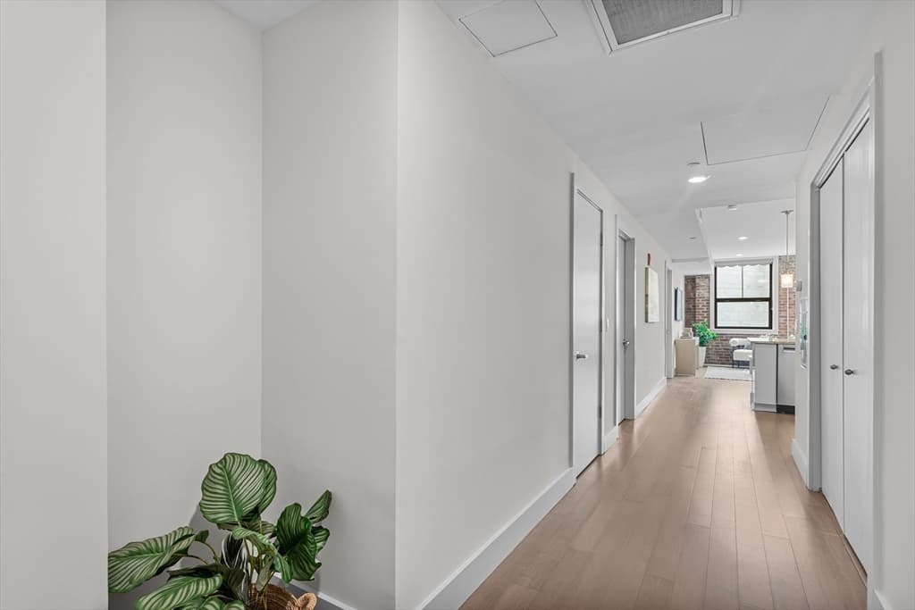 Condominium at 121 Portland St # 601, Boston MA 02114, photo 15 of 24