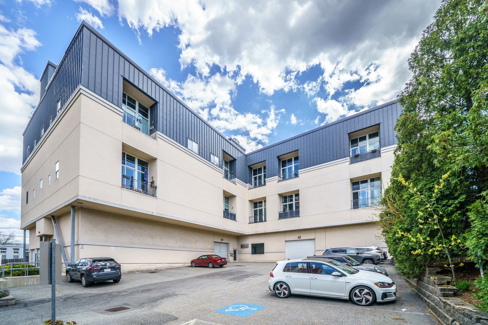Condominium at 950 Broadway # 35, Chelsea MA 02150, Chelsea, photo 21 of 24