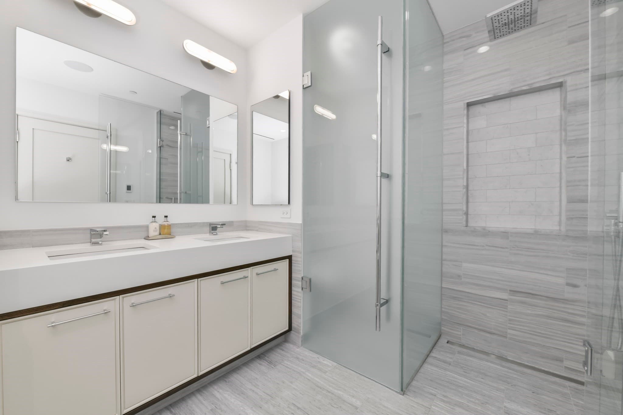 Condominium at 1 Dalton St # 4604, Boston MA 02199, Boston, photo 12 of 17