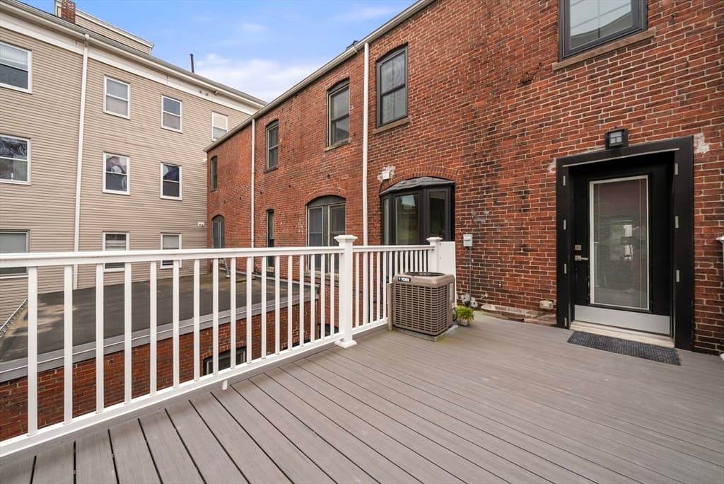 209 Green # 2, Cambridge MA 02139 photo 6