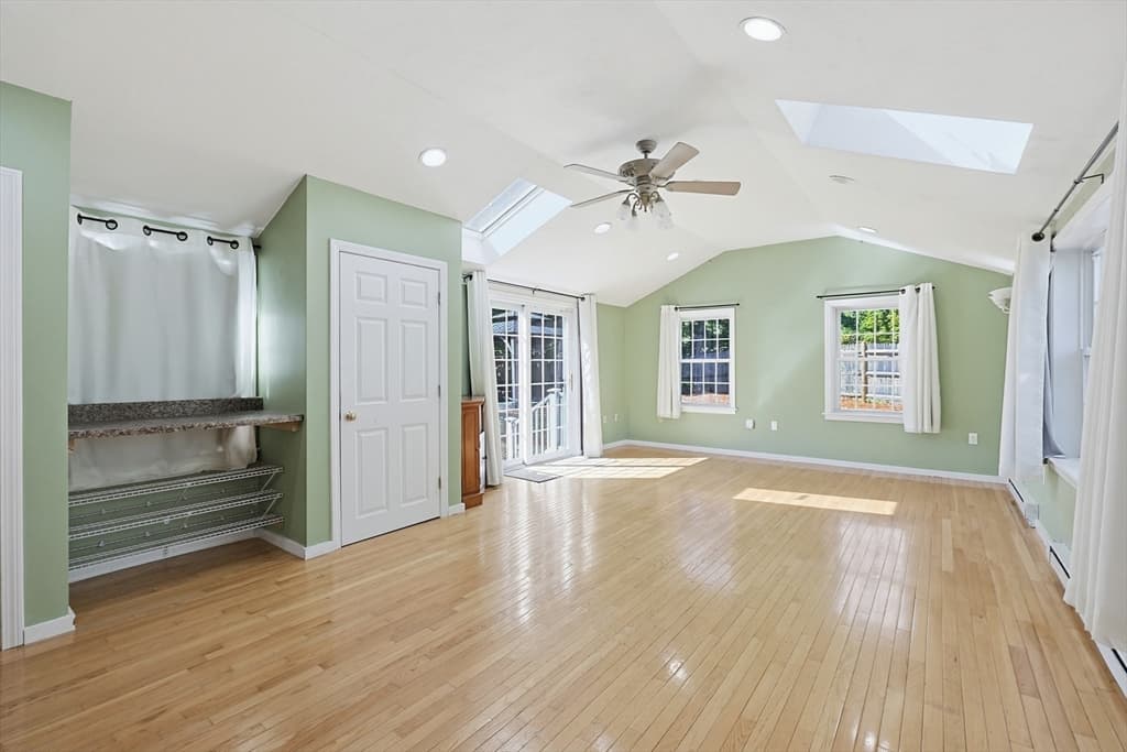 Single Family Residence at 118 Spruce Road, Norwood MA 02062, photo 13 of 42
