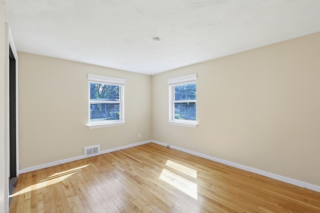 Single Family Residence at 118 Spruce Road, Norwood MA 02062, photo 20 of 42