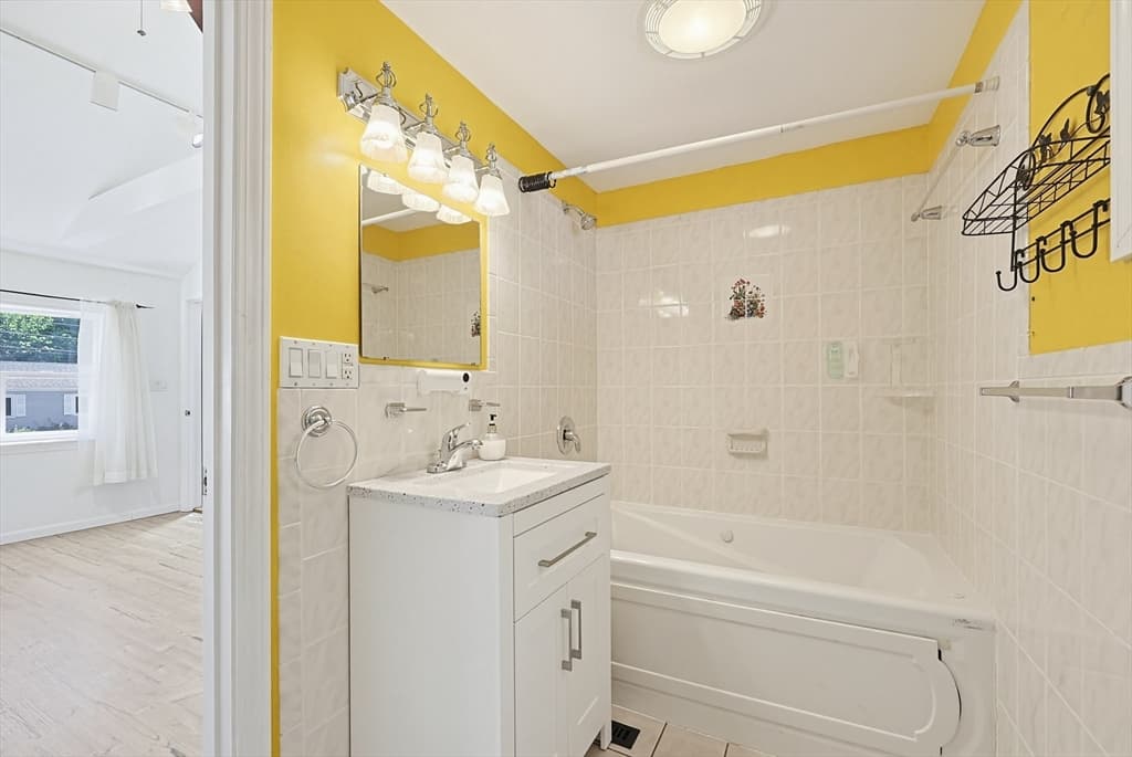 Single Family Residence at 118 Spruce Road, Norwood MA 02062, photo 30 of 42