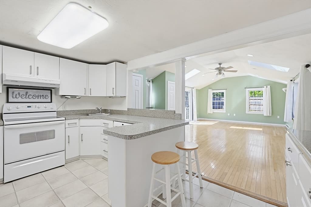 Single Family Residence at 118 Spruce Road, Norwood MA 02062, photo 10 of 42