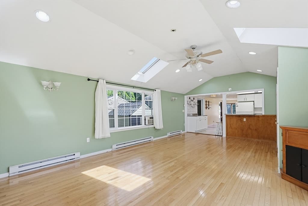 Single Family Residence at 118 Spruce Road, Norwood MA 02062, photo 14 of 42