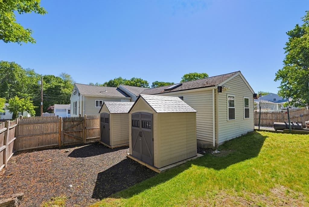 Single Family Residence at 118 Spruce Road, Norwood MA 02062, photo 41 of 42