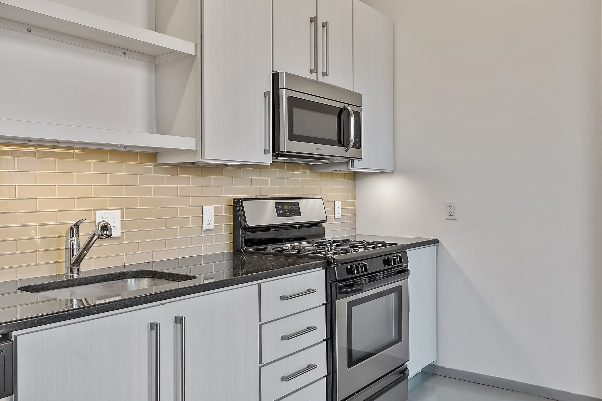 Condominium at 160 Water St # 109, Williamstown MA 01267, photo 11 of 42