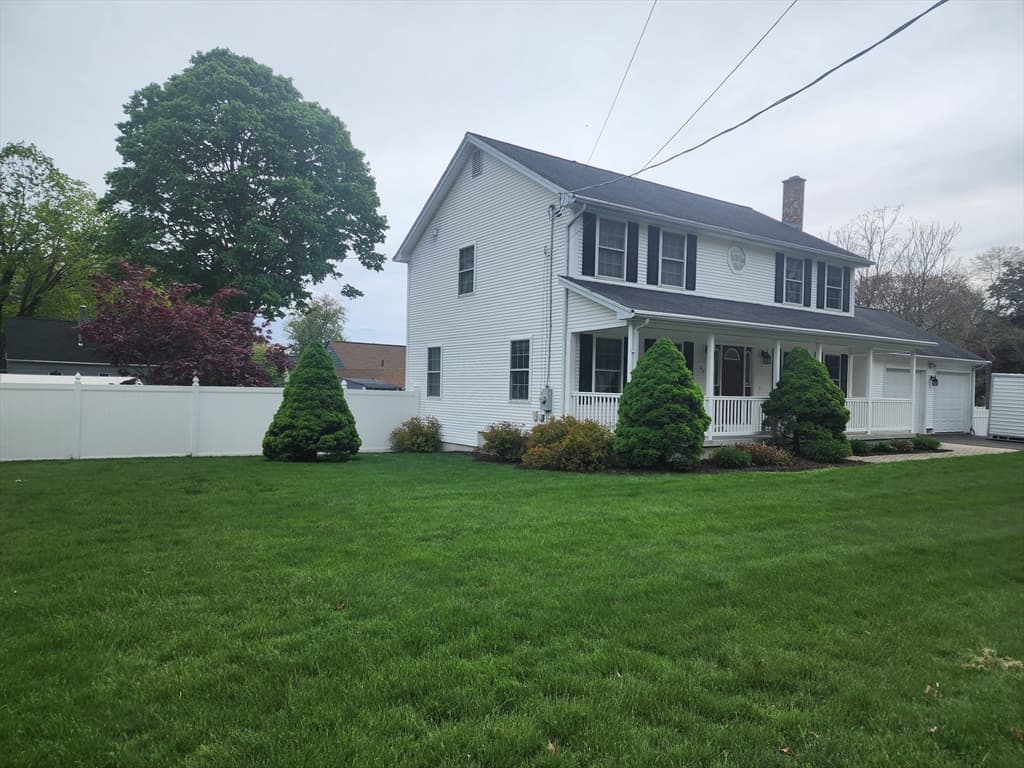 Single Family Residence at 33 Guerin St, Chicopee MA 01020, Chicopee, photo 2 of 26
