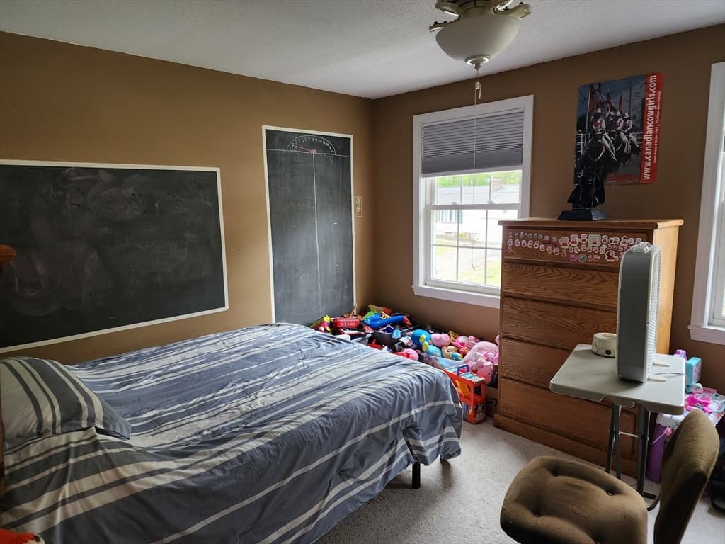 Single Family Residence at 33 Guerin St, Chicopee MA 01020, Chicopee, photo 24 of 26