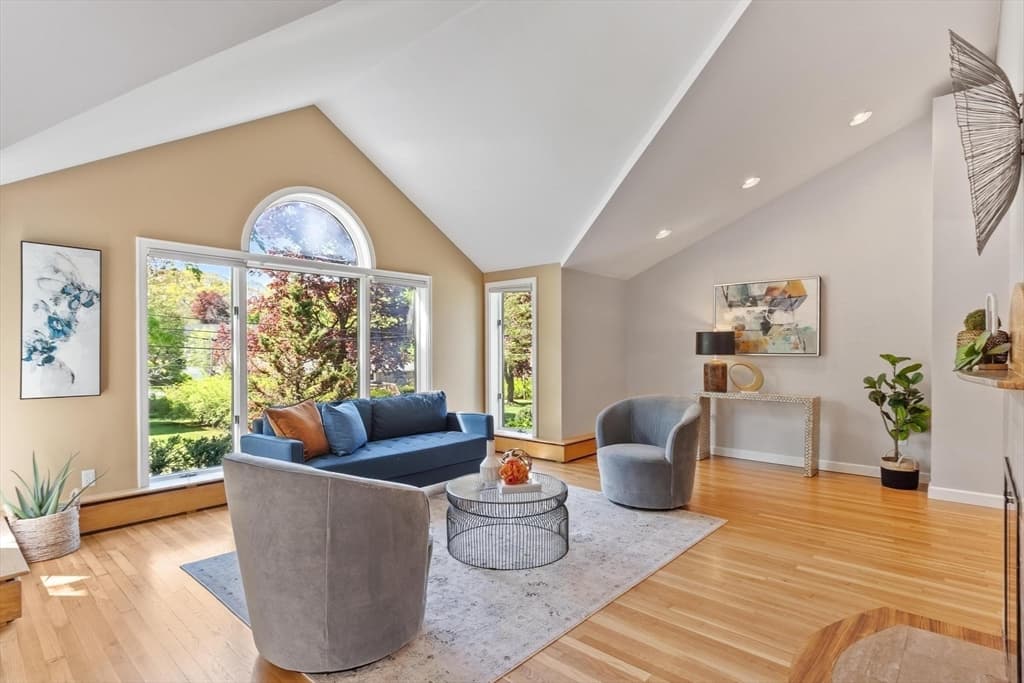 15 Minute Man Lane, Lexington MA 02421