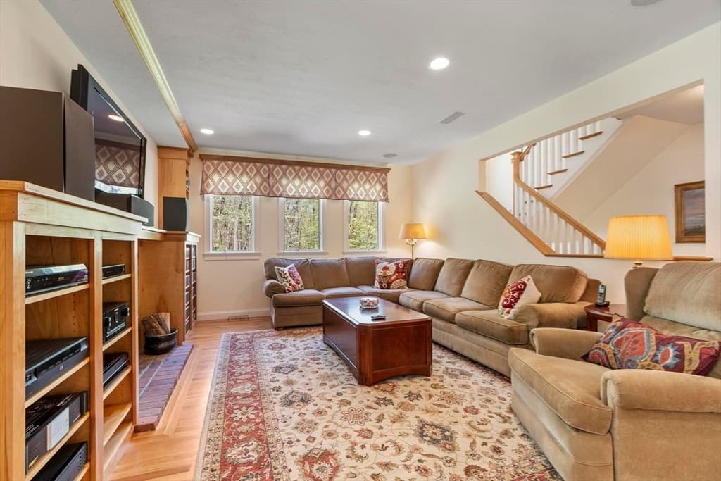 26 Corn Road, Bolton MA 01740 photo 5