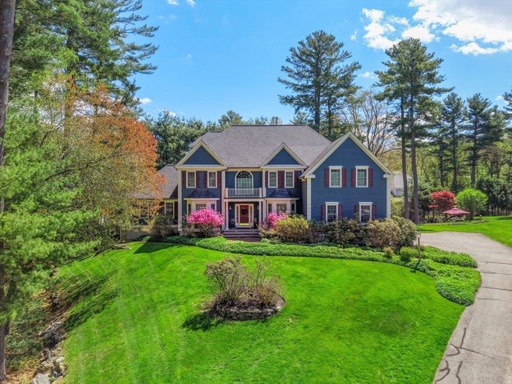 69 Nixon Rd, Framingham MA 01701 photo 2