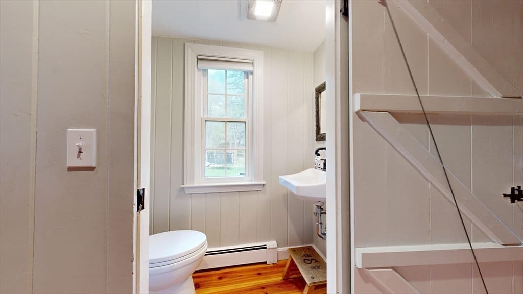 Single Family Residence at 375 Linebrook Rd, Ipswich MA 01938, Ipswich, photo 18 of 42