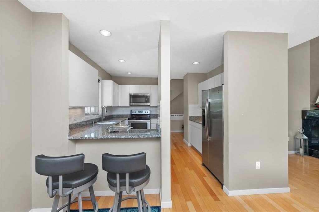 Condominium at 1175 Chestnut Street # 12, Newton MA 02464, photo 13 of 40