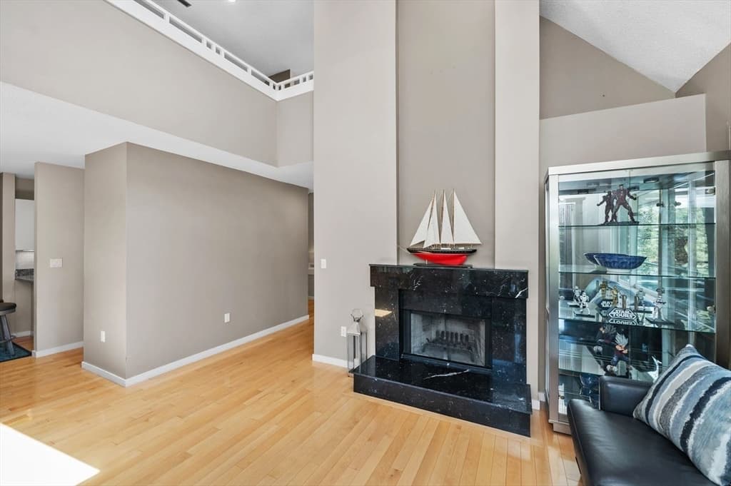 Condominium at 1175 Chestnut Street # 12, Newton MA 02464, photo 7 of 40