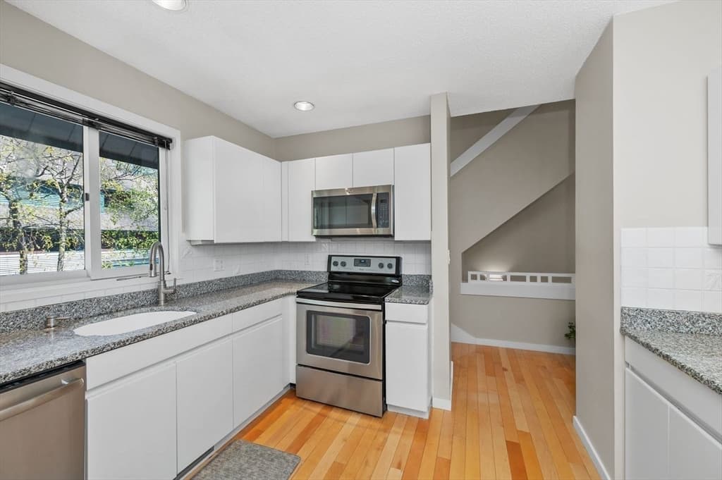 Condominium at 1175 Chestnut Street # 12, Newton MA 02464, photo 18 of 40