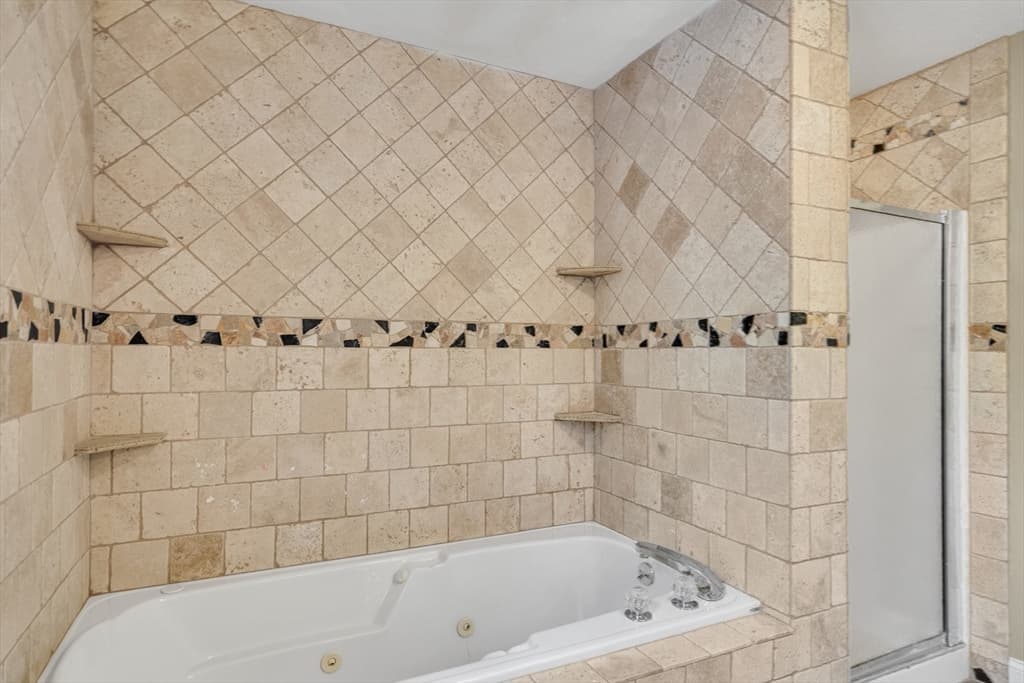 Single Family Residence at 3 Avalon Court, Methuen MA 01844, Methuen, photo 23 of 40