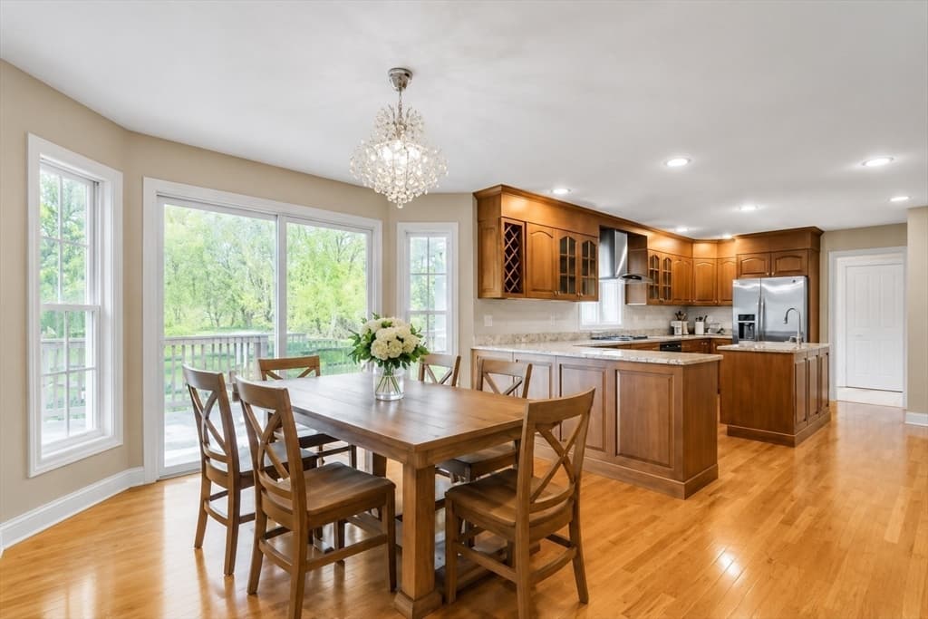 Single Family Residence at 3 Avalon Court, Methuen MA 01844, Methuen, photo 6 of 40