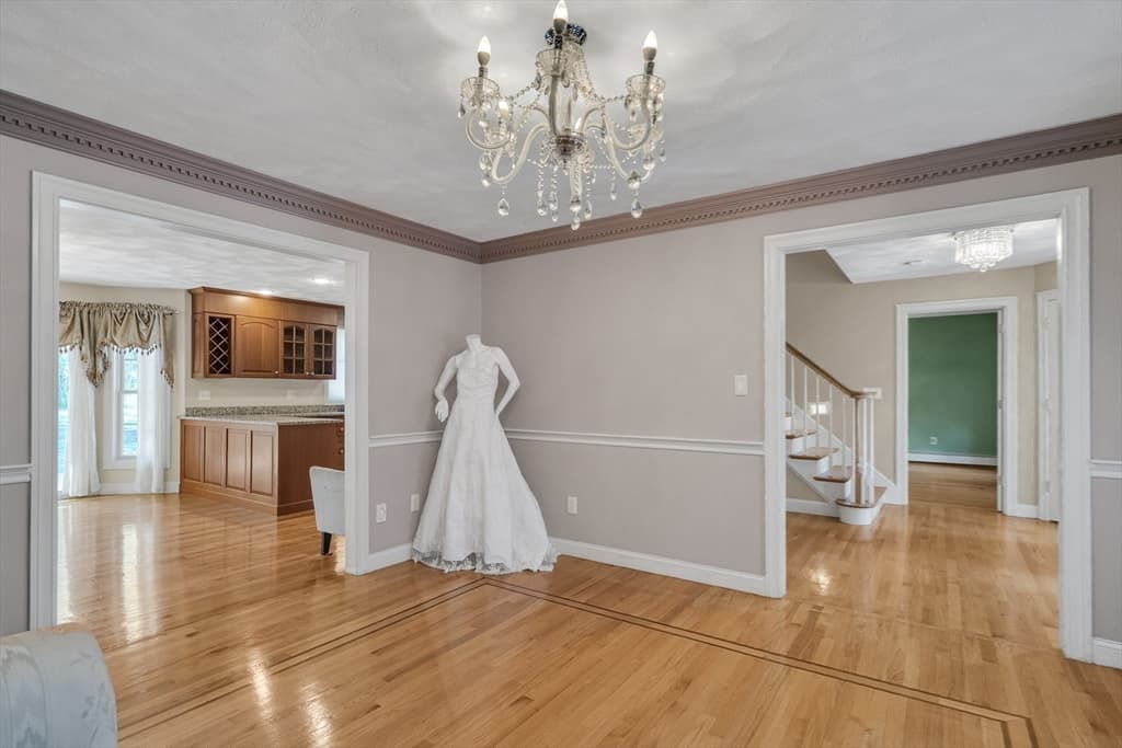 Single Family Residence at 3 Avalon Court, Methuen MA 01844, Methuen, photo 12 of 40